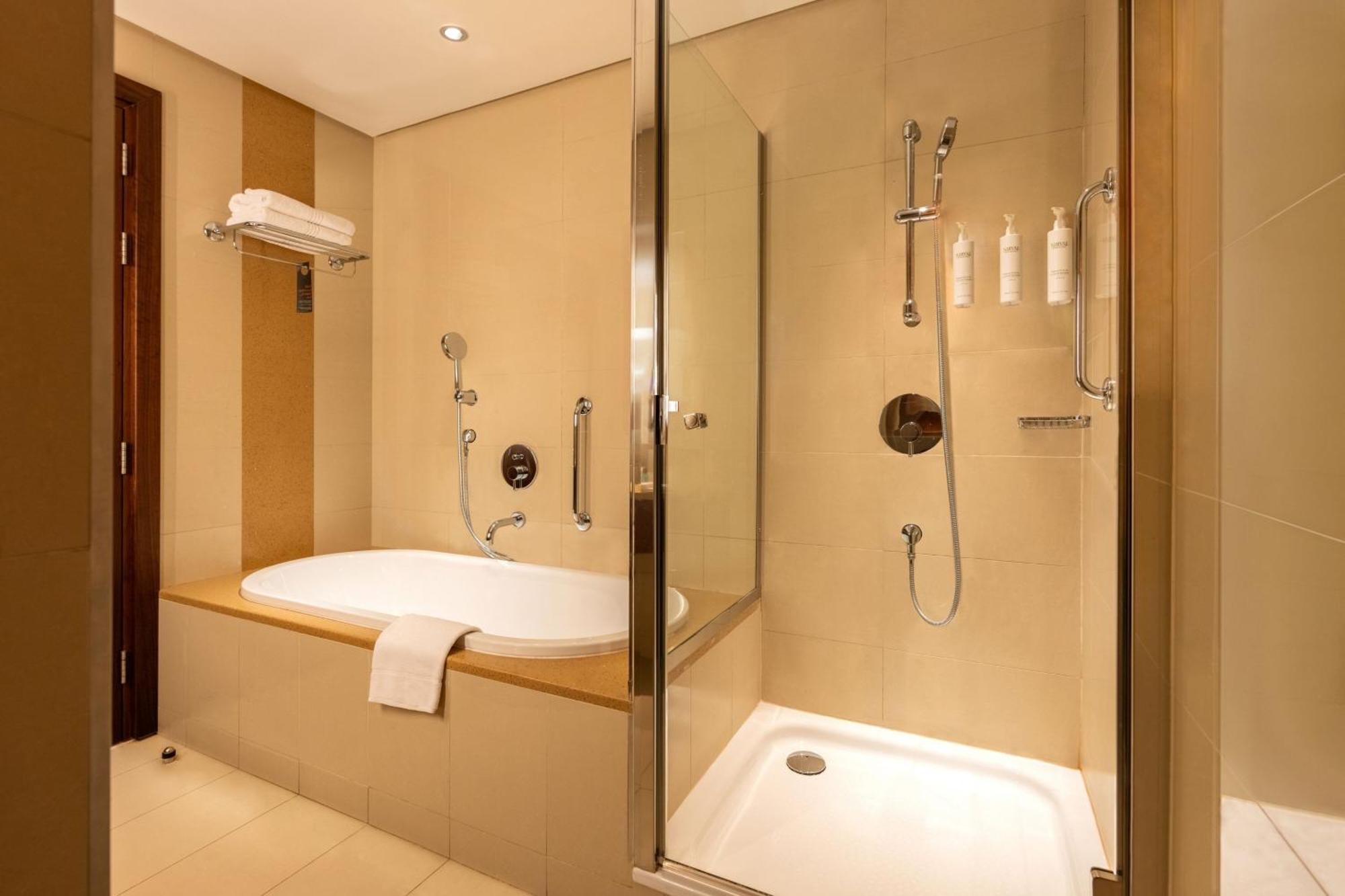 Courtyard By Marriott Riyadh Olaya Ngoại thất bức ảnh